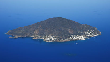 Aerial_image_of_Panarea_(view_from_the_southeast).jpg