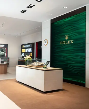 Commercial interior painting by Dream Team Finishes — high-end retail space at Fink's Jewelers, Chattanooga, TN