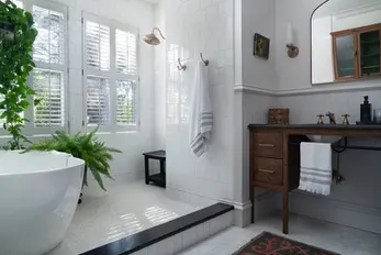 Custom residential interior painting and specialty finishes in bathroom, Chattanooga, TN, by Dream Team Finishes