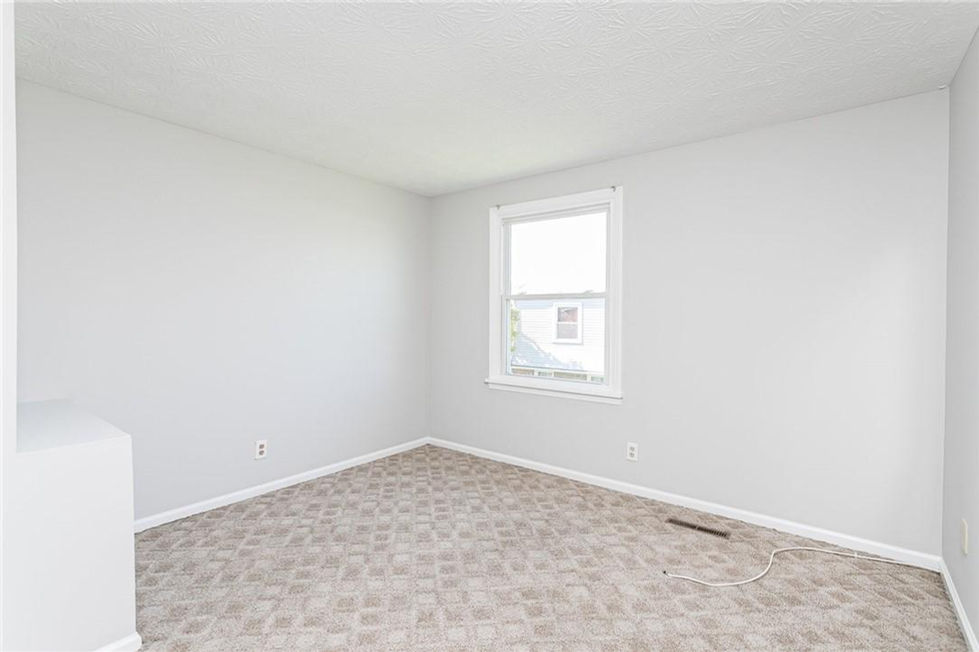 bedroom2.jpeg