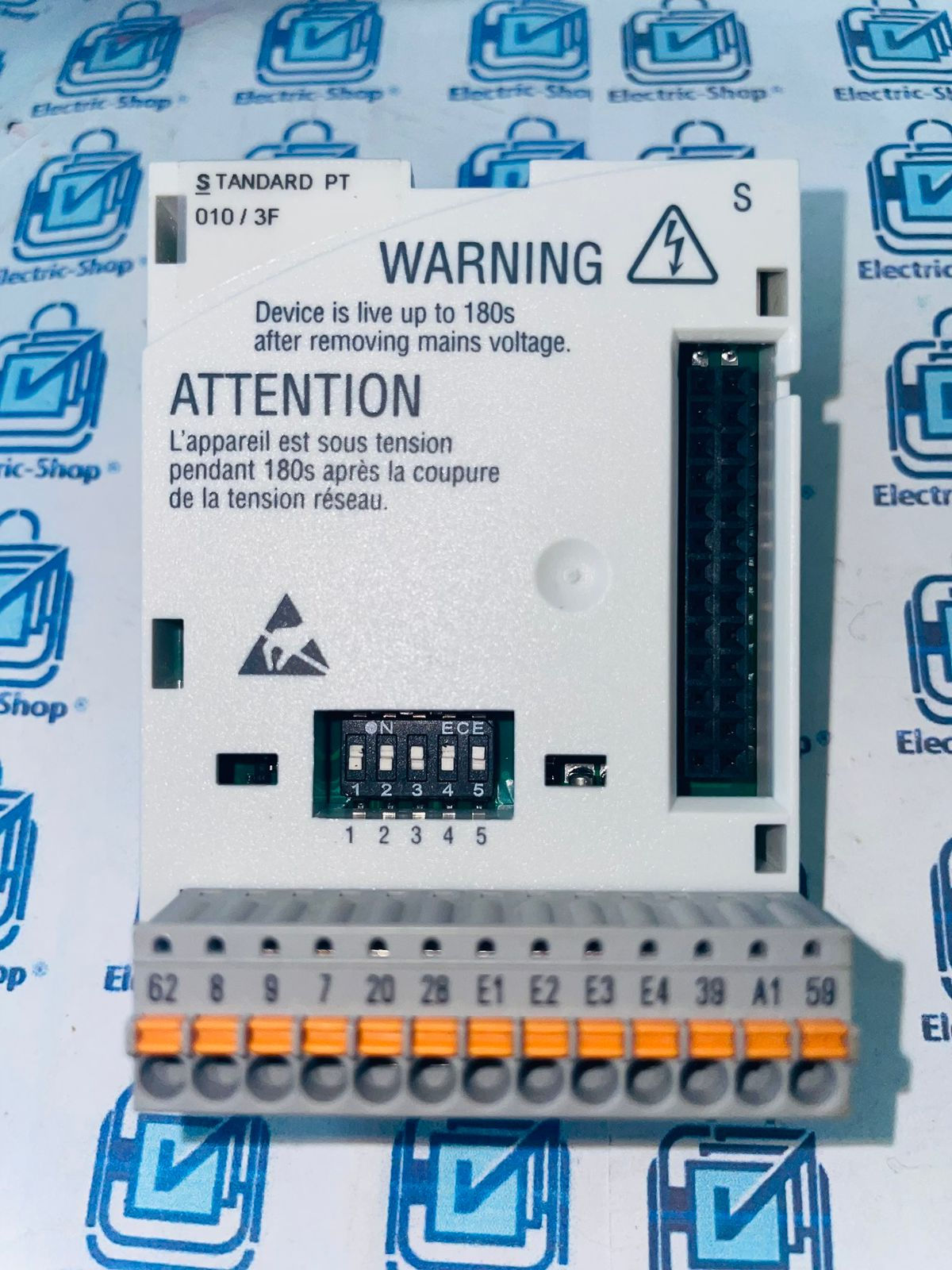 E82ZAFSC010 Lenze MÓDULO DE INTERFAZ