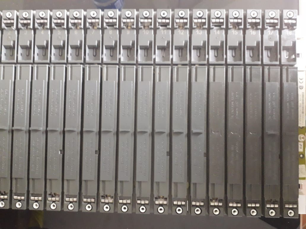6ES7400-1TA00-0AA0 SIMATIC S7-400, rack UR1, central and distributed with 18