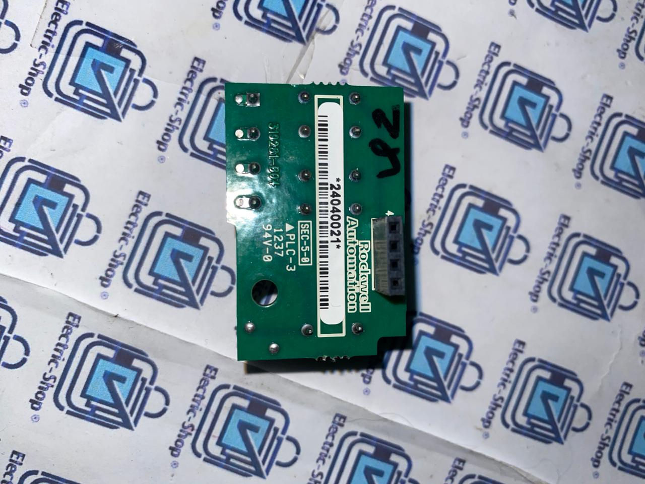 319281B04 MONTABLE RELÉ DE SEGURIDAD PROTECTOR DE CONDUCCIÓN 24 VCC ESTILO ABIER