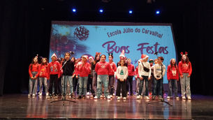Festa de Natal encanta no último dia de aulas do 1º Período