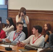 Alunos de Vila Real Brilham no Parlamento dos Jovens na Assembleia da República