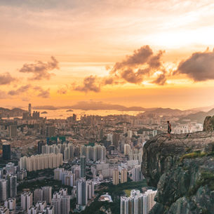 Kowloon Peak to Suicide Cliff