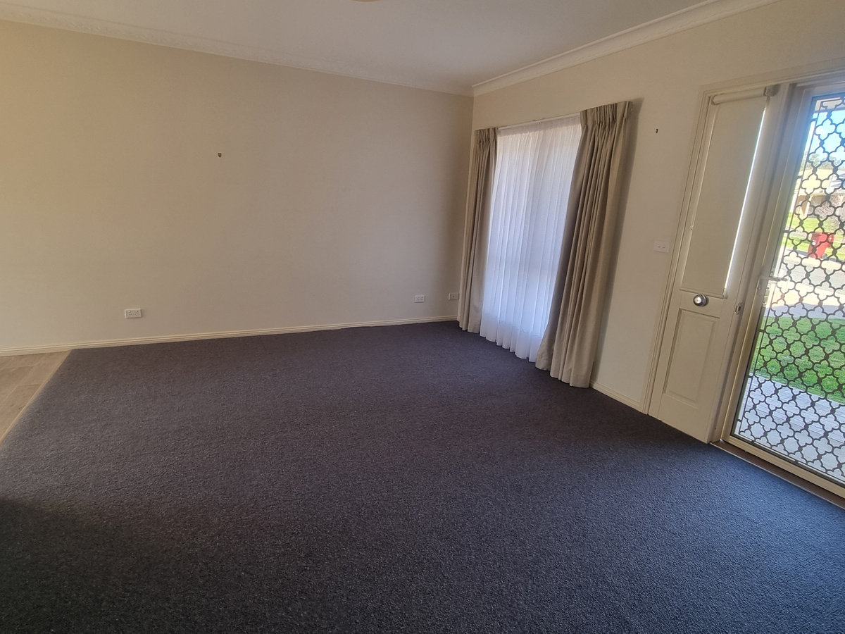 Lounge room