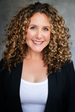 DINA PINO_Photo by Farrah Aviva