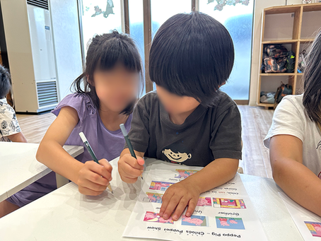 Peppa Pig - Chloe’s Puppet Show -