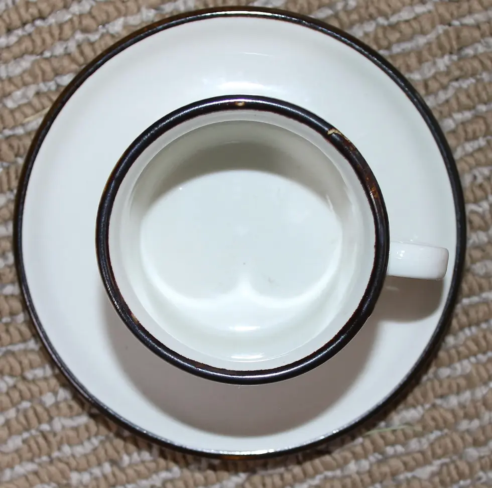 Miniaturbild: Italian Cipa Expresso Cup and Saucer. Kiss me, I'm free sexy cold in love young