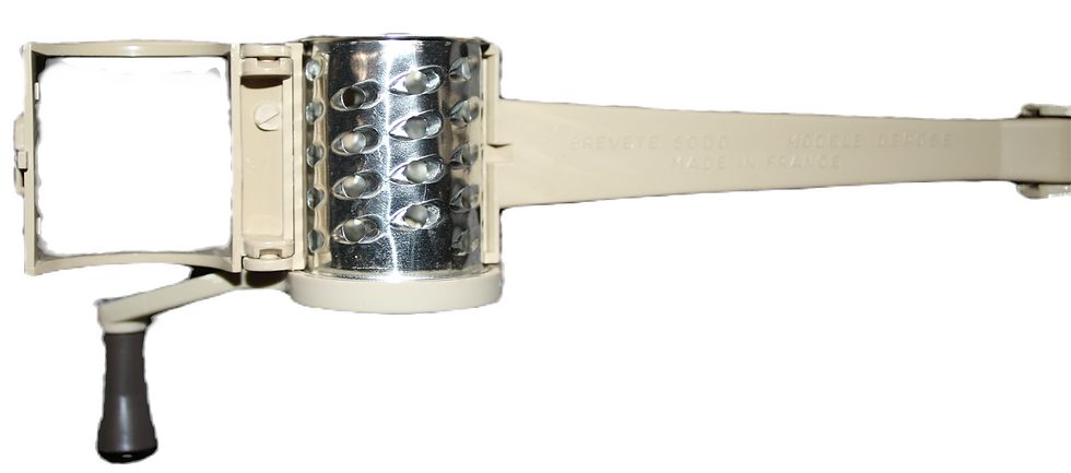 Miniatura: Preloved Vintage Moulinex Mouli Grater with three drums