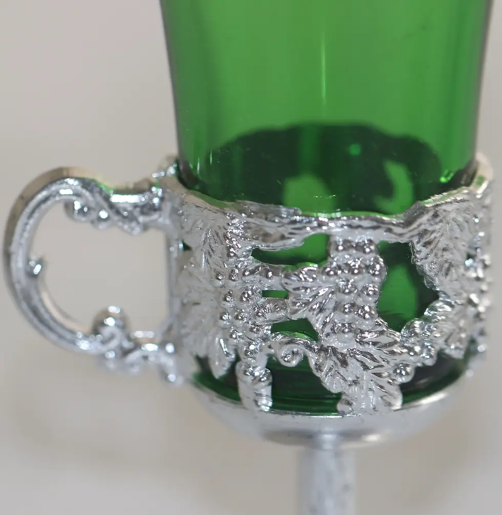 Preloved Podstakannik Glass Holder, Set of Six Tea Glasses in Plastic Holders