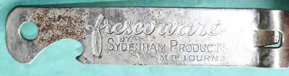 Miniatura: Preloved Vintage Frescoware church key style metal bottle opener