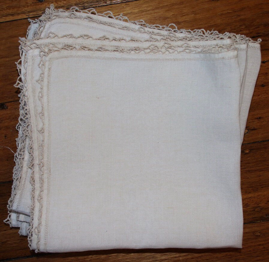 縮圖：Preloved Set of eight embroidered cotton napkins