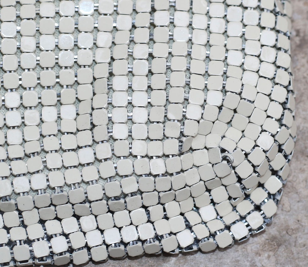 Μικρογραφία: Preloved Vintage Aluminium Mesh Bag, Glomesh-style Purse