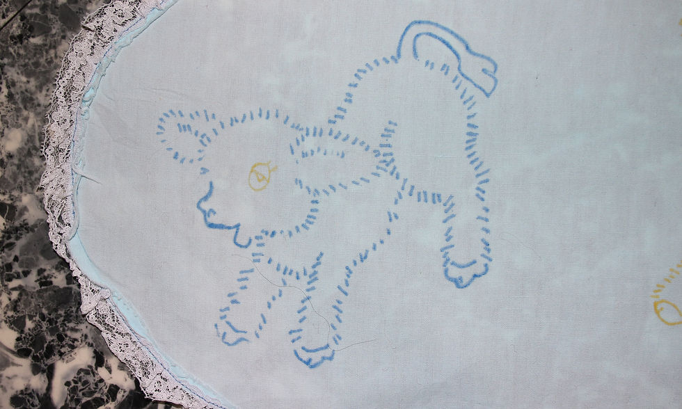 Miniaturbild: Preloved baby animal Centrepiece tablemat