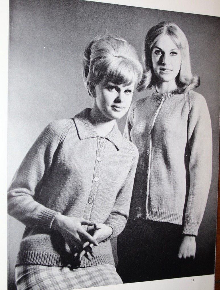 Miniatura: Vintage Patons Knitting Book , No.720 New Looks and Classics. OOP patterns