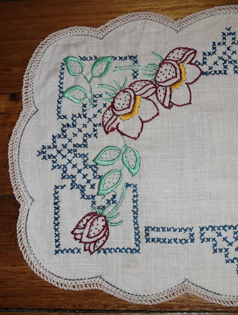 Thumbnail: Preloved Floral Tablemat - Floral Centrepiece