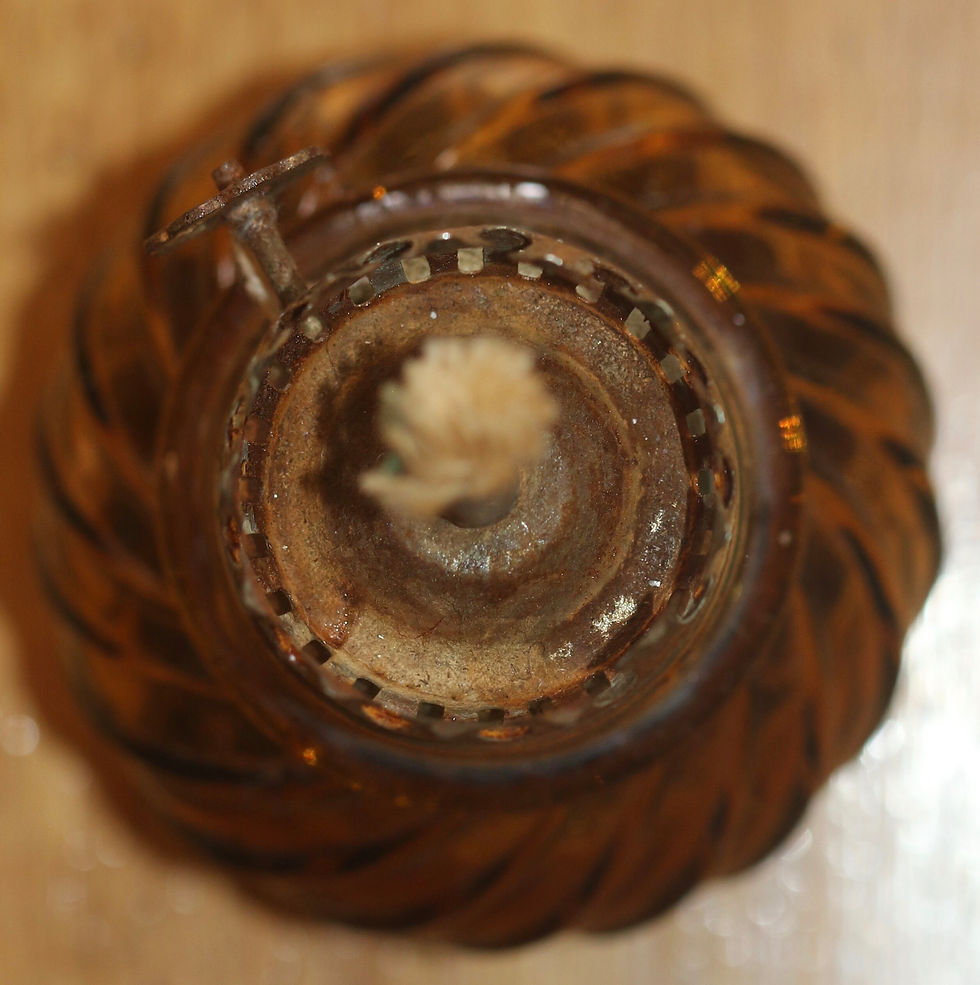 Миниатюра: Preloved Amber Glass Oil Lantern Lamp Body, Collar And Burner