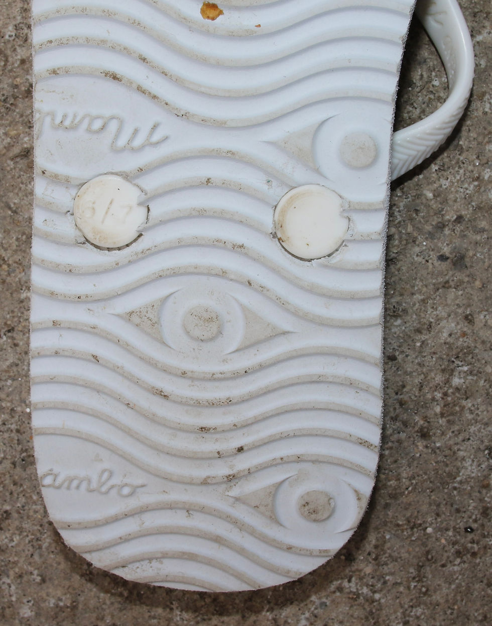 Miniatura: Preloved MAMBO Size 6/7 Thongs, MAMBO Size 6/7 Flip Flops