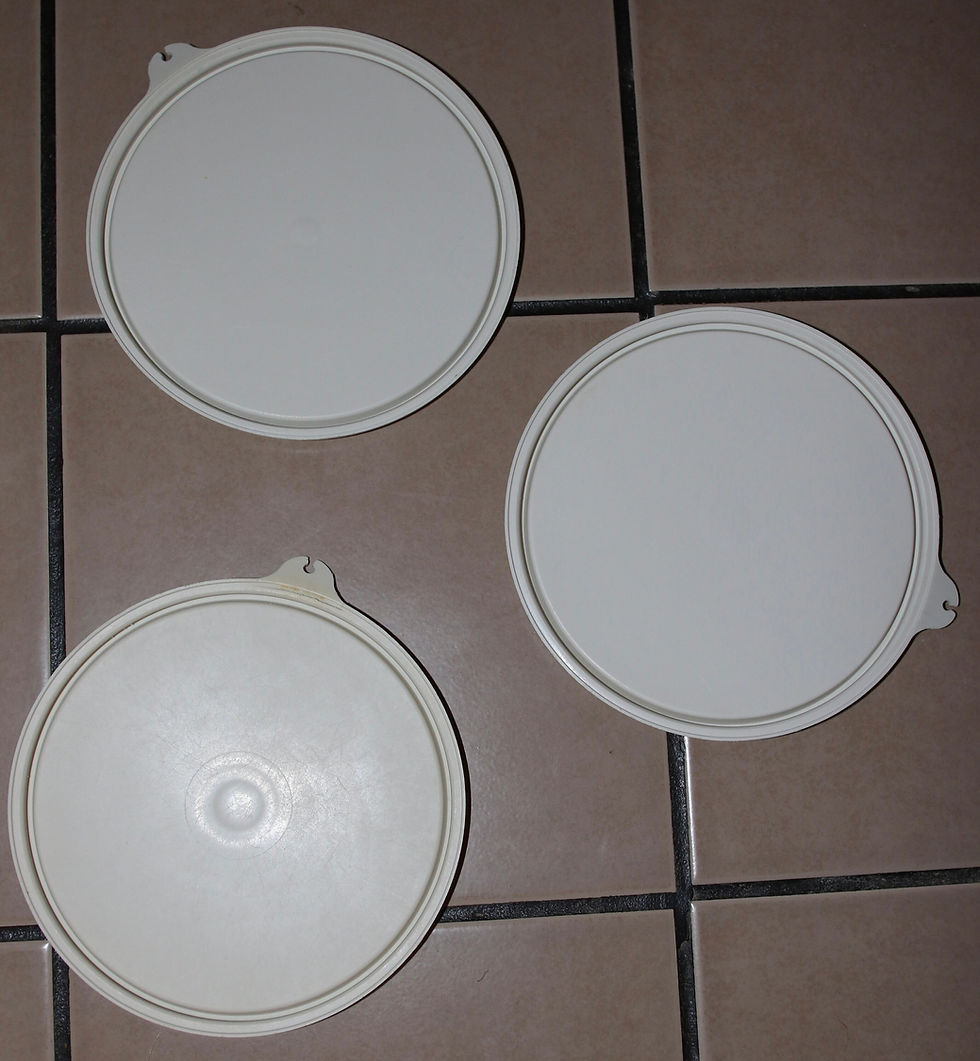 Miniatura: Preloved Trio of Tupperware containers, Set of Three Tupperware Containers