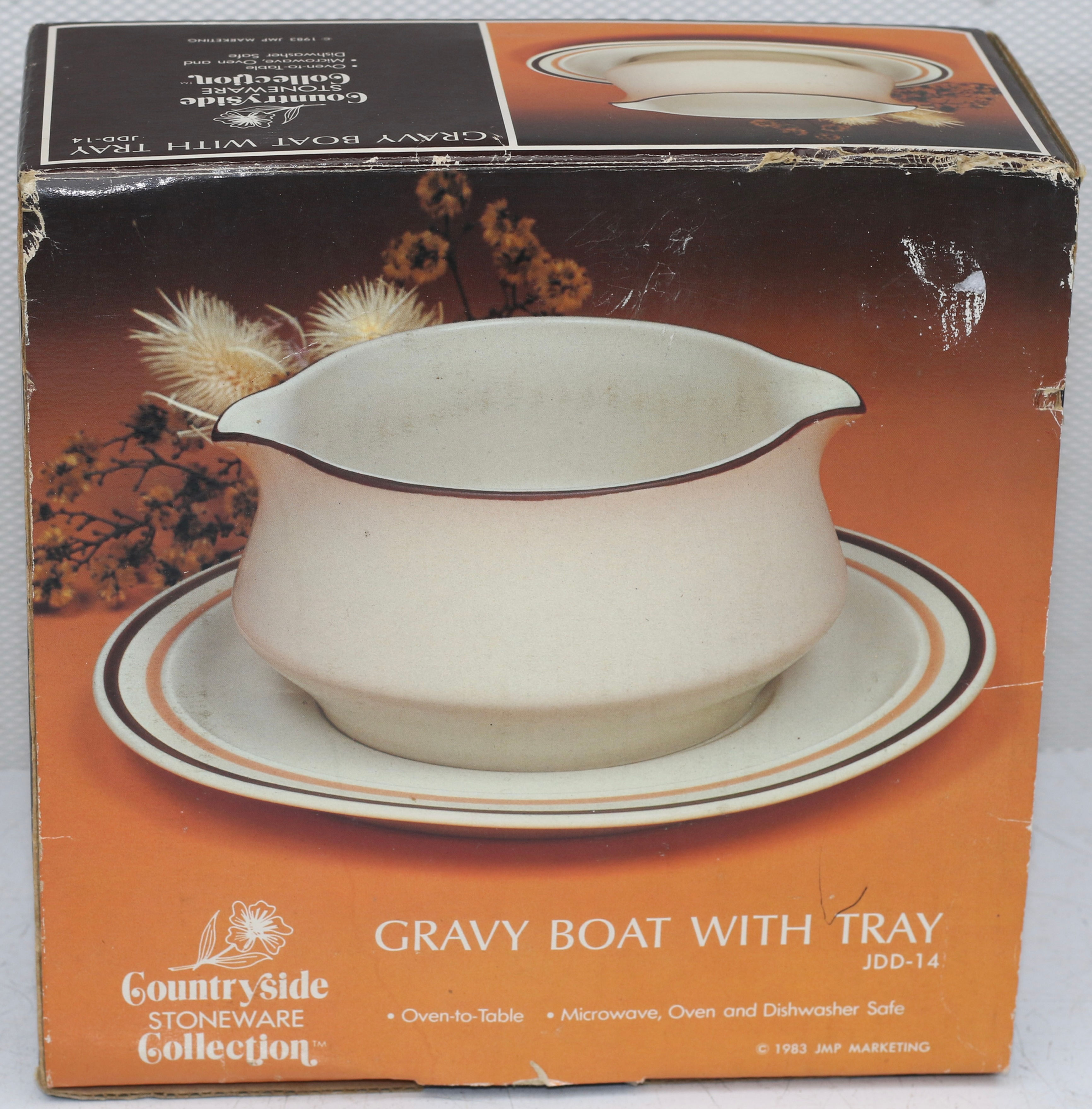 Vintage Countryside Stoneware Collection Gravy Boat with Tray Set (Model JDD-14)