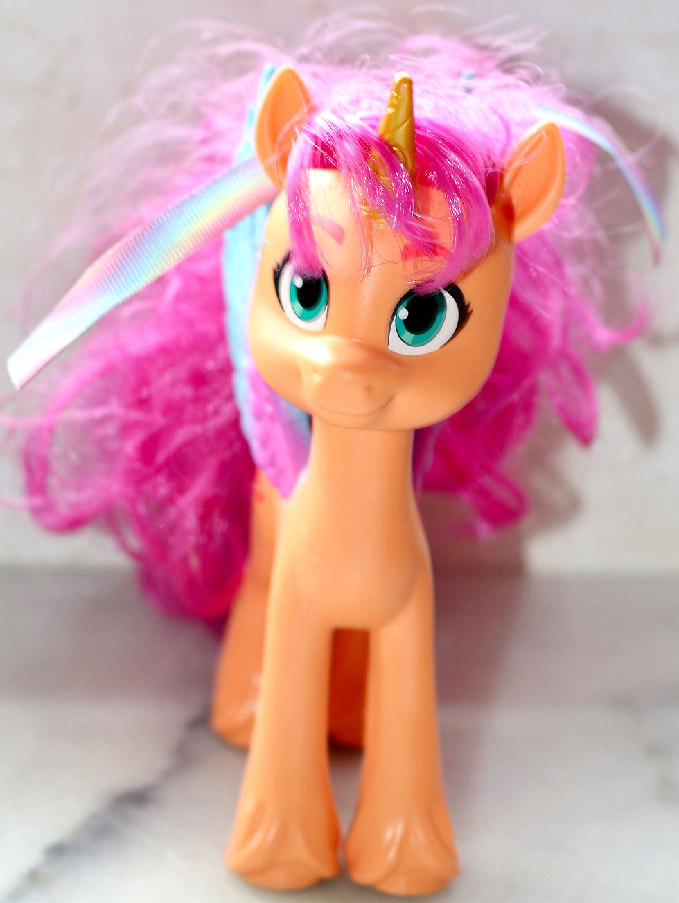 Miniature : Preloved Hasbro My Little Pony Ribbon Hairstyles Sunny Starscout figure. MLP Toy