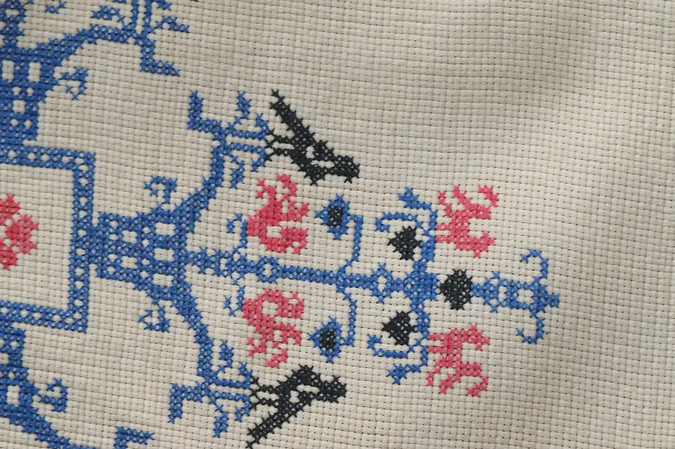 Miniatura: Preloved Embroidery Tablecloth , Embroidered Tablecloth