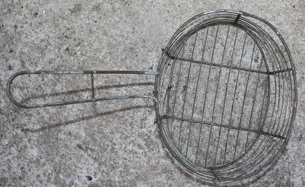 縮圖：Preloved Rustic Vintage Wire Fryer Basket