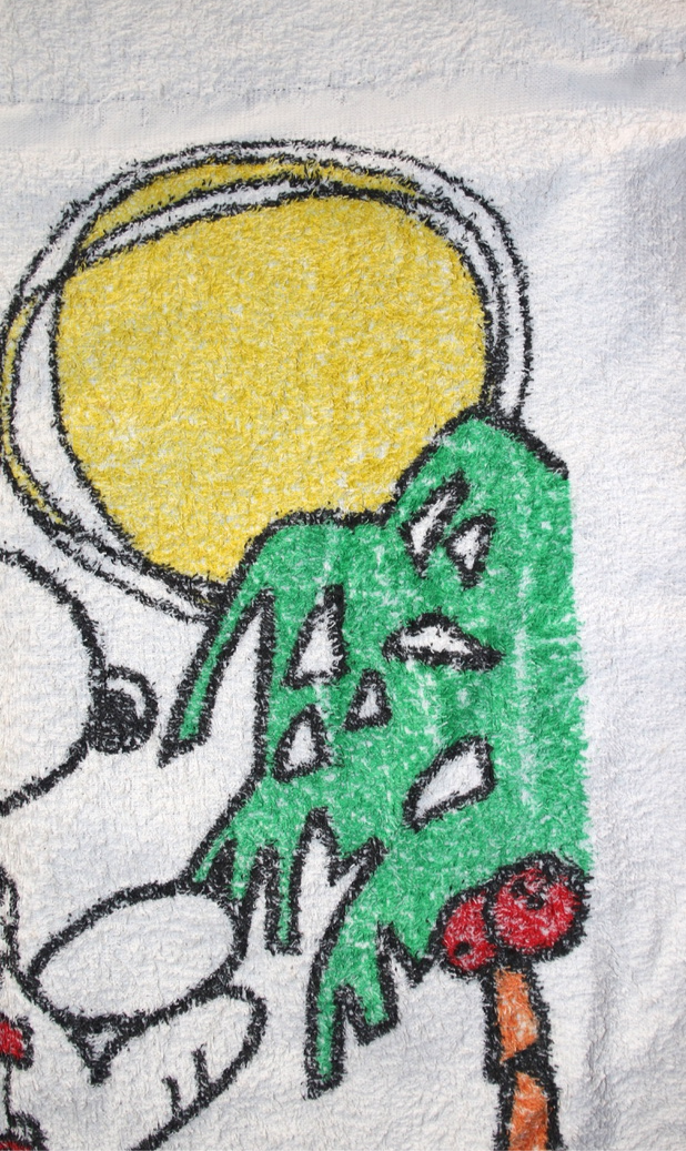 Thumbnail: Preloved Vintage Guest Room Towel,  1971 Snoopy Towel