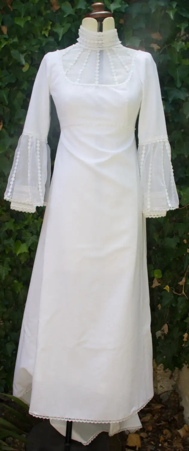 Preloved Crepe Wedding Dress and Veil