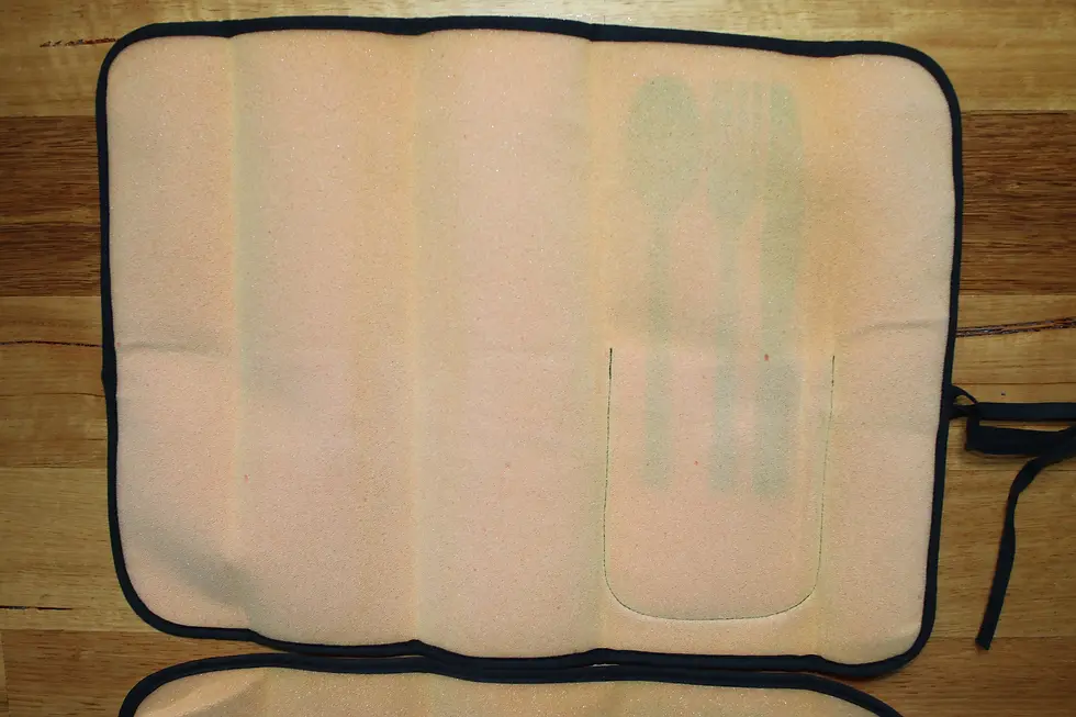 縮圖：Preloved Placemat with cutlery pocket , Separate Sale