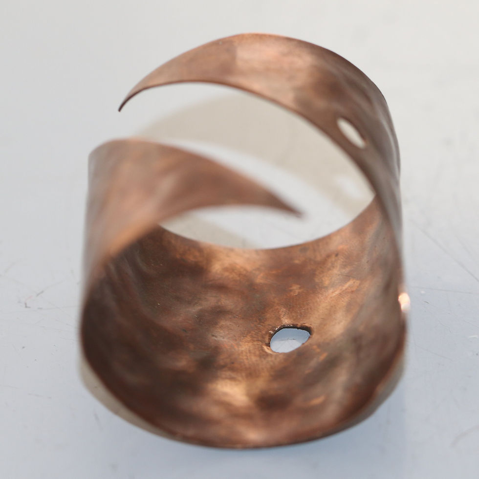 Миниатюра: Preloved Set of four brass napkin holders, brass serviette holders, napkin rings