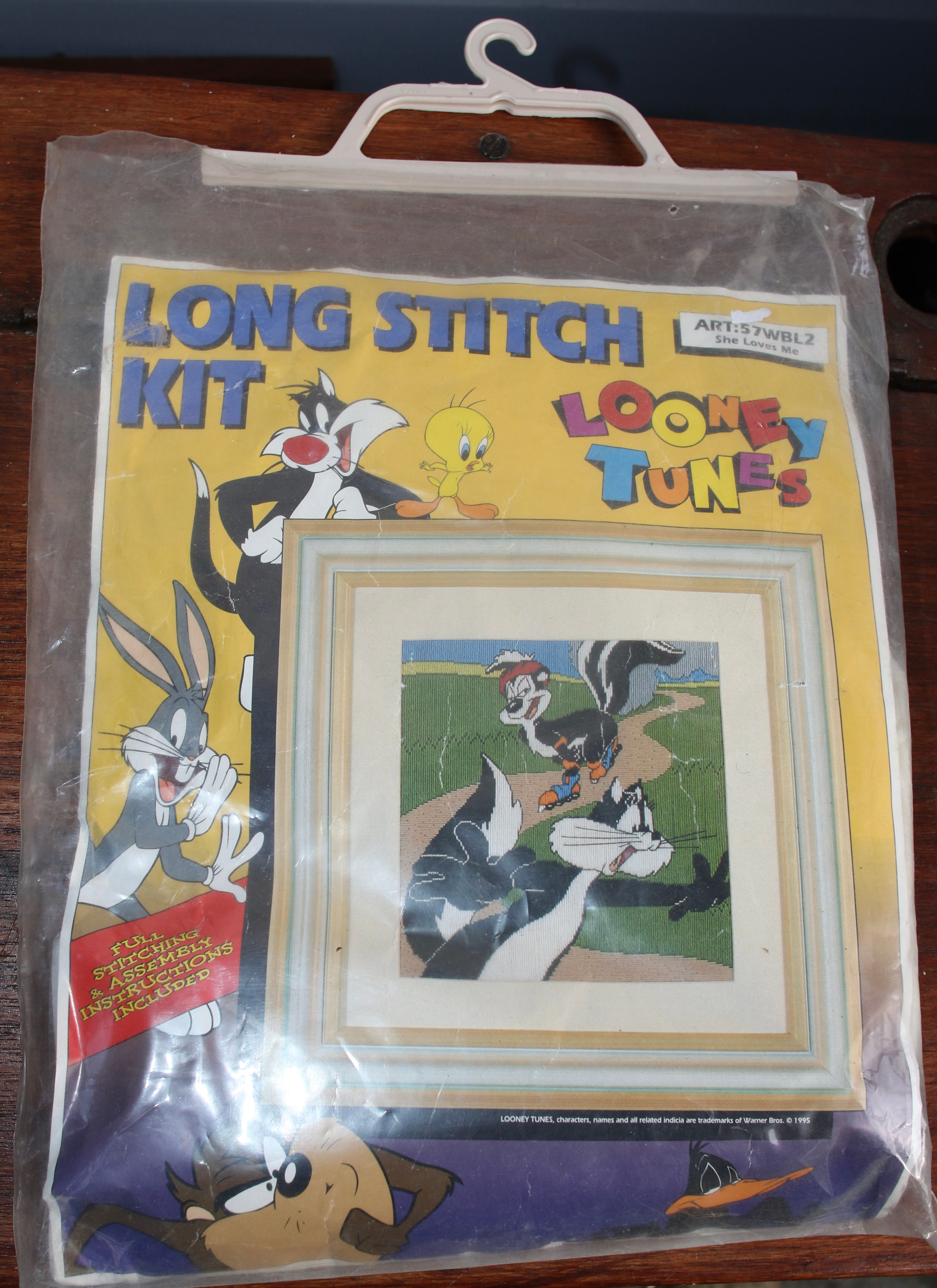Preloved Vintage Looney Tunes Long Stitch Kit “She Loves Me “kit 57WBL2