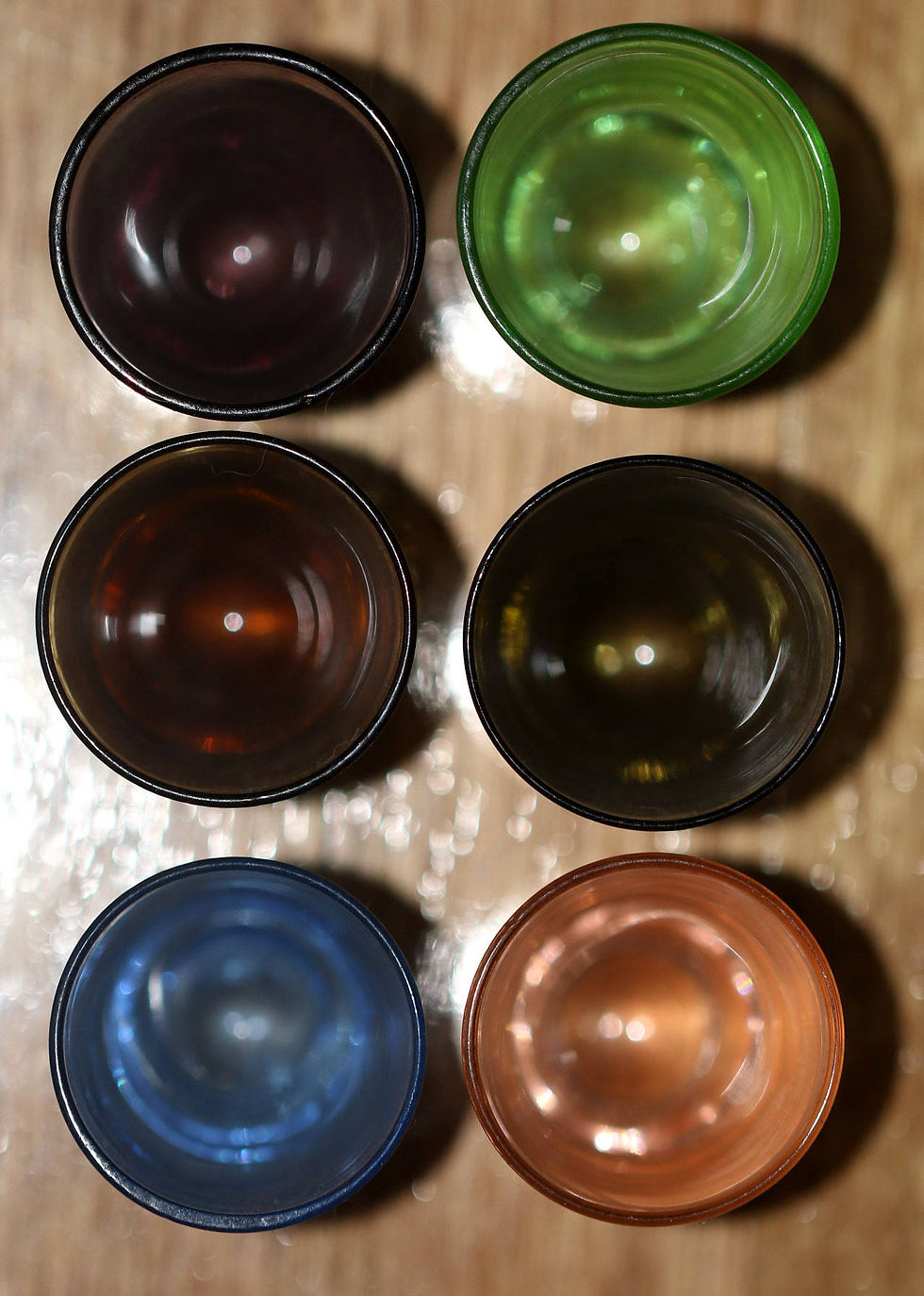 Μικρογραφία: Preloved Vintage Shot Glass Set in Metal Caddy
