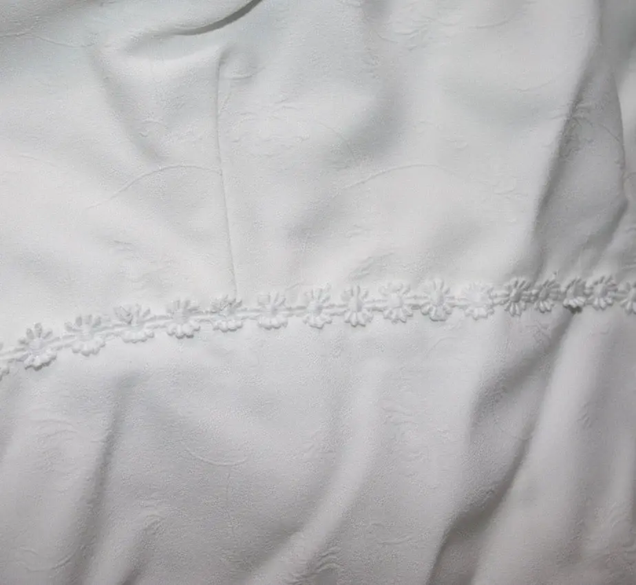 Miniaturbild: Preloved Crepe Wedding Dress and Veil