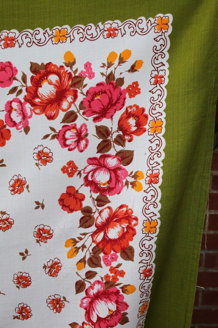 Miniatura: Preloved Rectangular Printed Flower Tablecloth, Floral Tablecloth