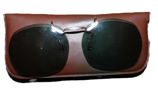 Miniature : Preloved Vintage Clip-On Sunglasses Lenses in vinyl case