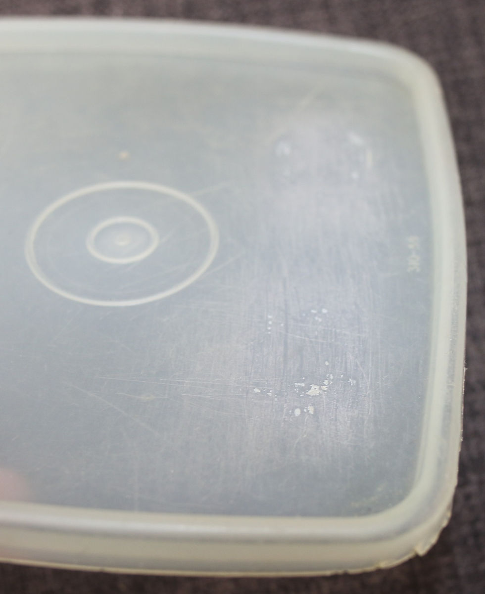 Miniaturbild: Preloved Tupperware Containers