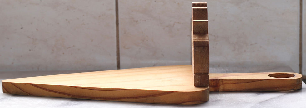 Miniaturbild: Preloved Wooden Cheeseboard with Mouse and Cheese Decoration, Wood Cheese Board