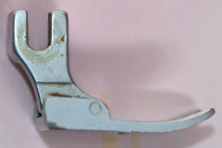 Miniatura: Preloved Singer Simanco sewing machine Low Shank ZigZag Presser Foot 105249