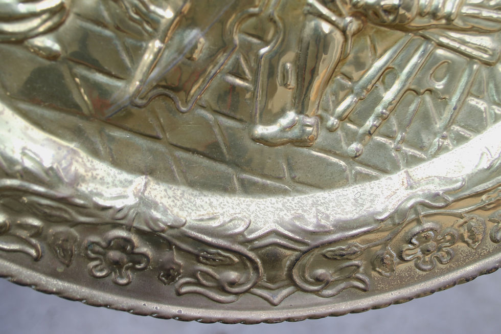 Miniature : Preloved Vintage Embossed Brass Wall Plate, Tavern Scene Display Plate