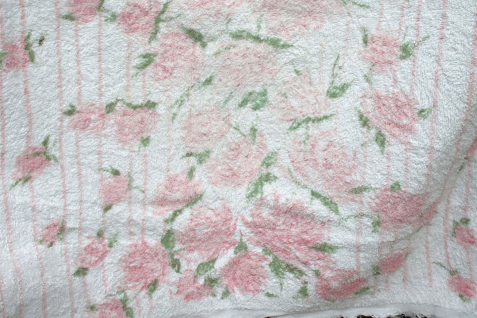 Thumbnail: Preloved Vintage Guest Room Towel,  Floral Towel