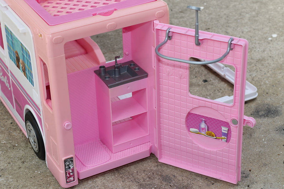 Miniatura: Preloved Barbie  Dream Camper playset.