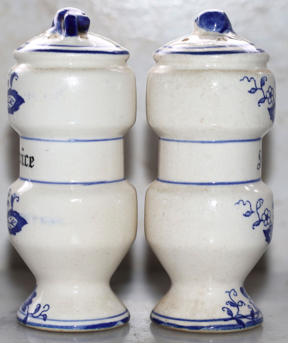 Thumbnail: Preloved Vintage Blue Onion Salt Shaker or Allspice Shaker
