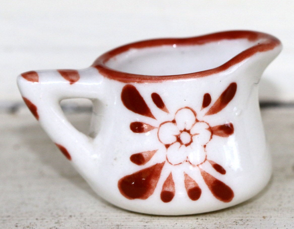 Preloved Dolls House Crockery