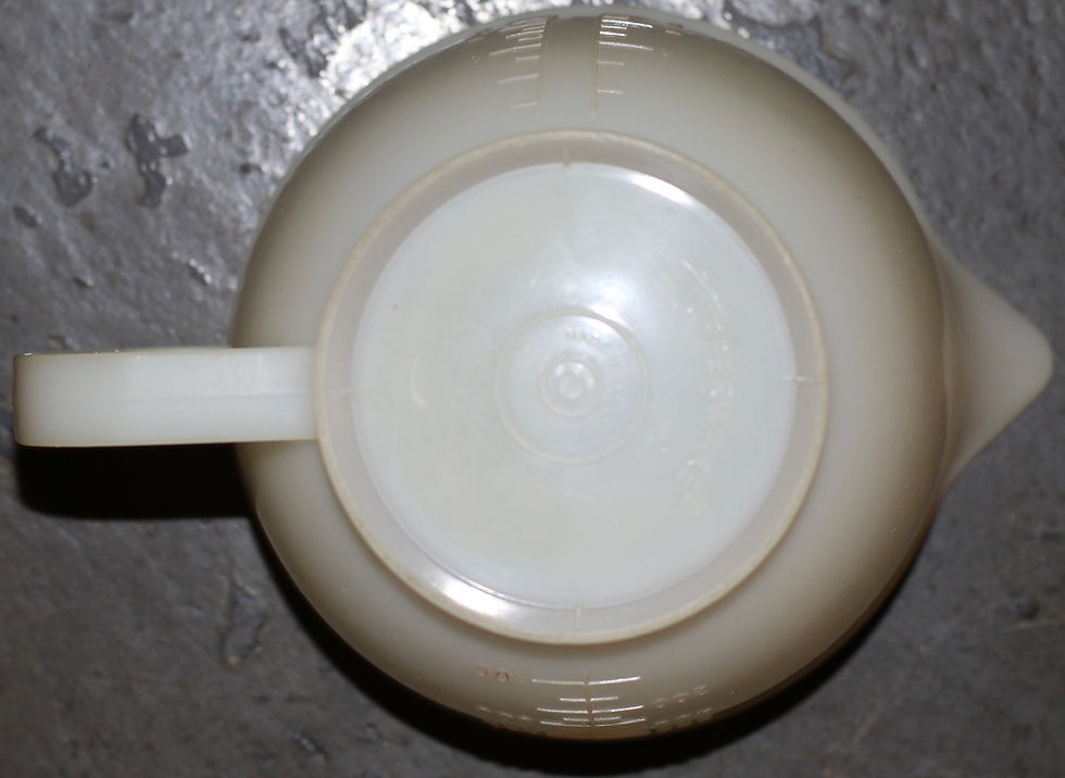 Miniatura: Preloved Tupperware measuring jug- 4 Cups/1 litre
