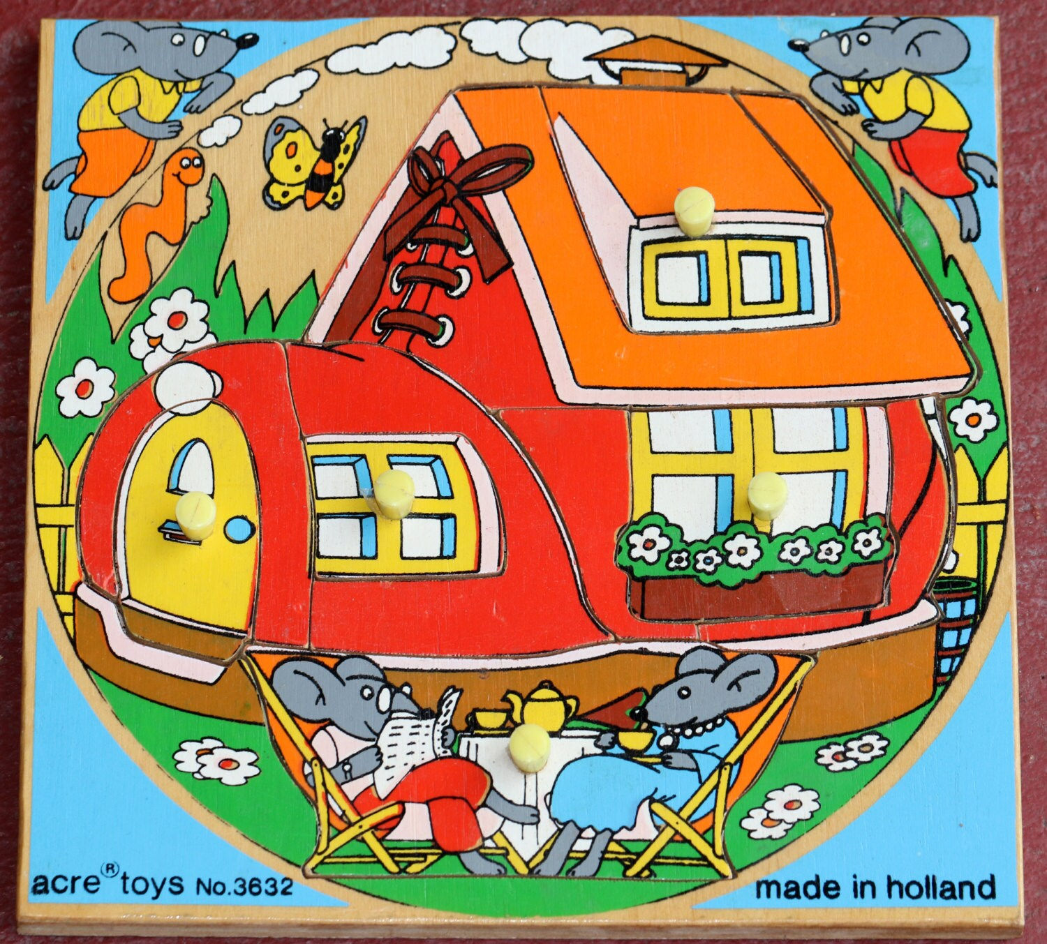 Preloved Vintage Acre Toys Mouse in a Shoe House wooden jigsaw puzzle