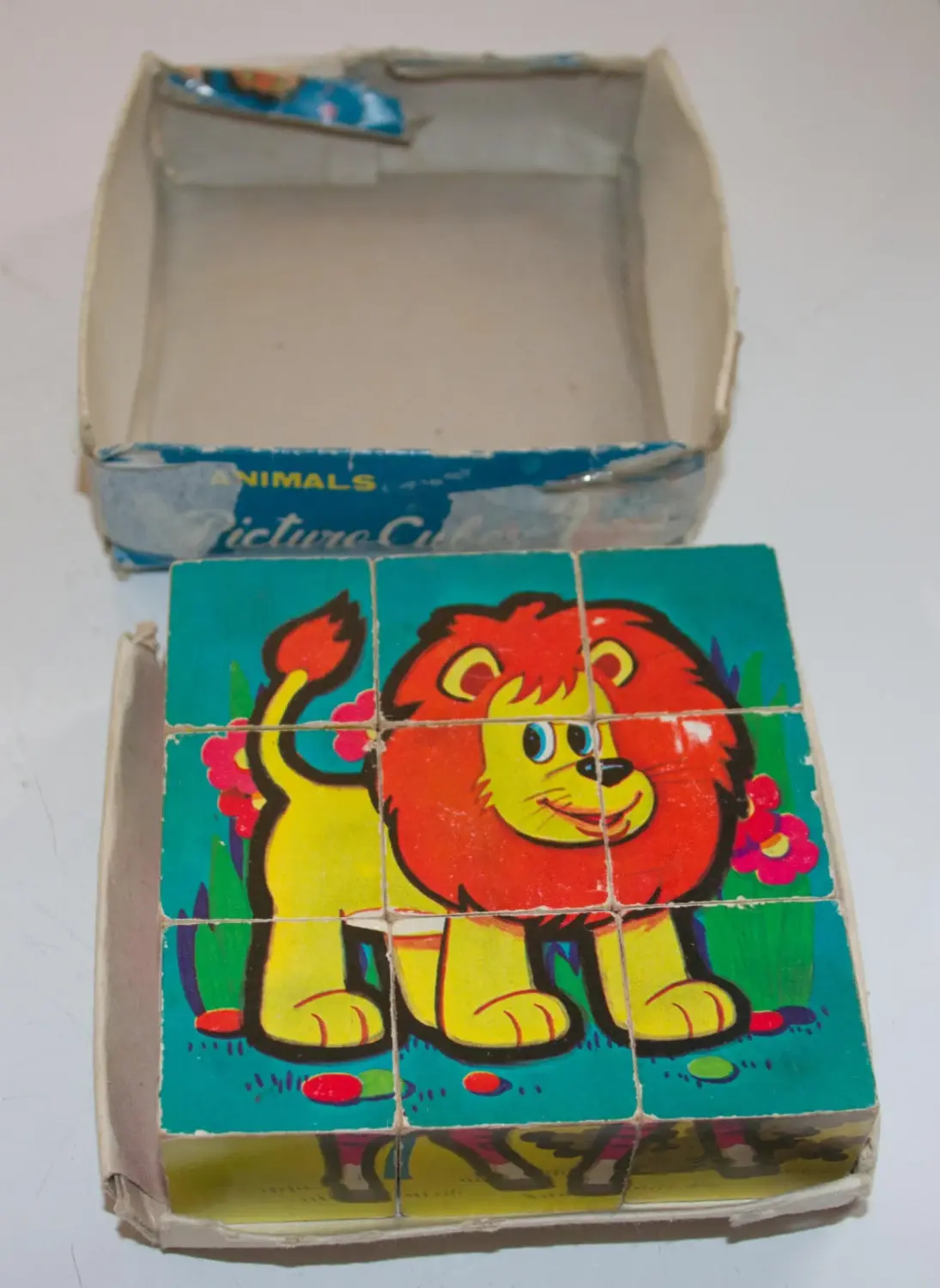 Preloved Vintage ABC Blocks , Picture cubes, six different pictures