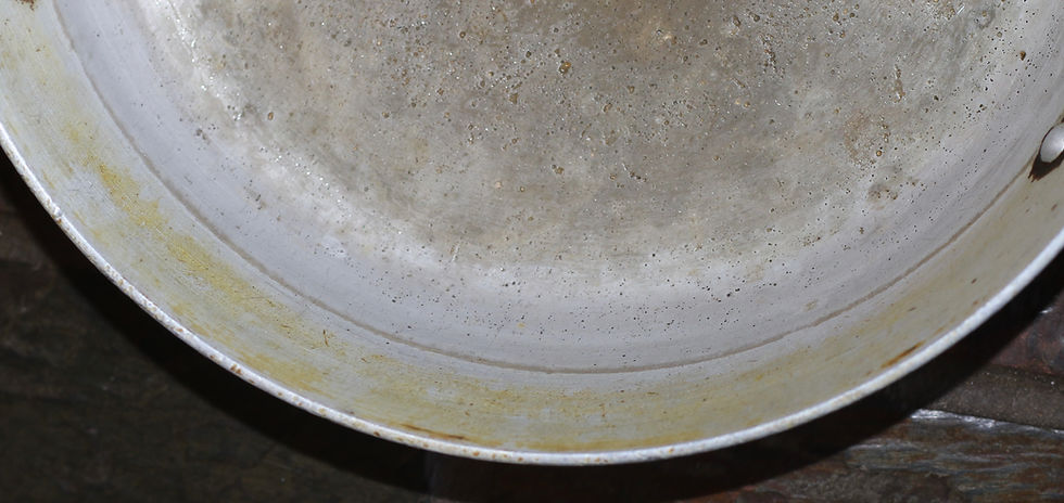 Miniaturbild: Preloved Vintage Metal Cookware, Double-Handled Cookware